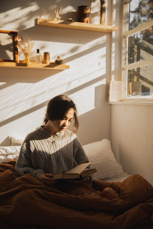 How to Create a Cozy and Inviting Reading Nook at Home